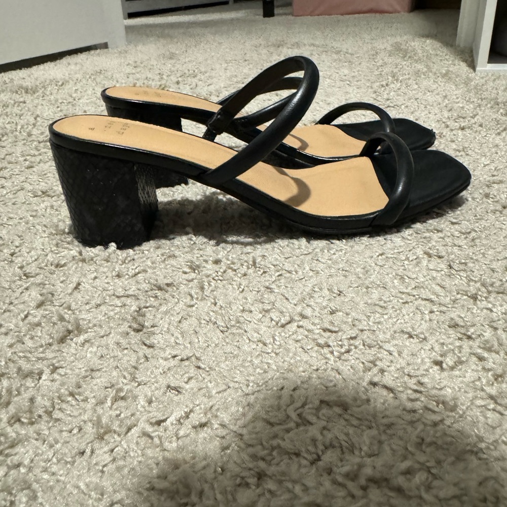 Elegant Black Strappy Heeled Sandals